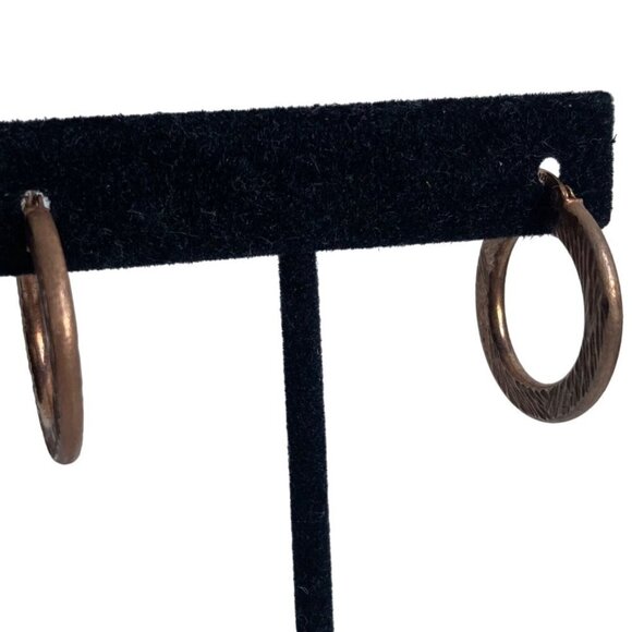 Gold Vermeil Sterling Silver Hoop Earrings Etched Textured 2.9 grams Classic - Picture 6 of 8